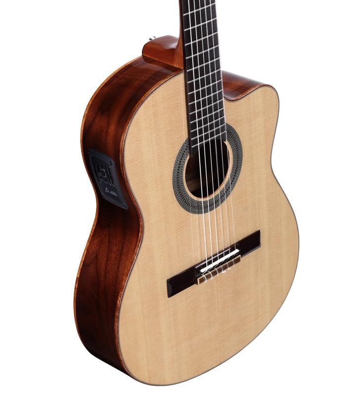 GUITARRA ALVAREZ CC7HCE CADIZ AMPLIFICADA